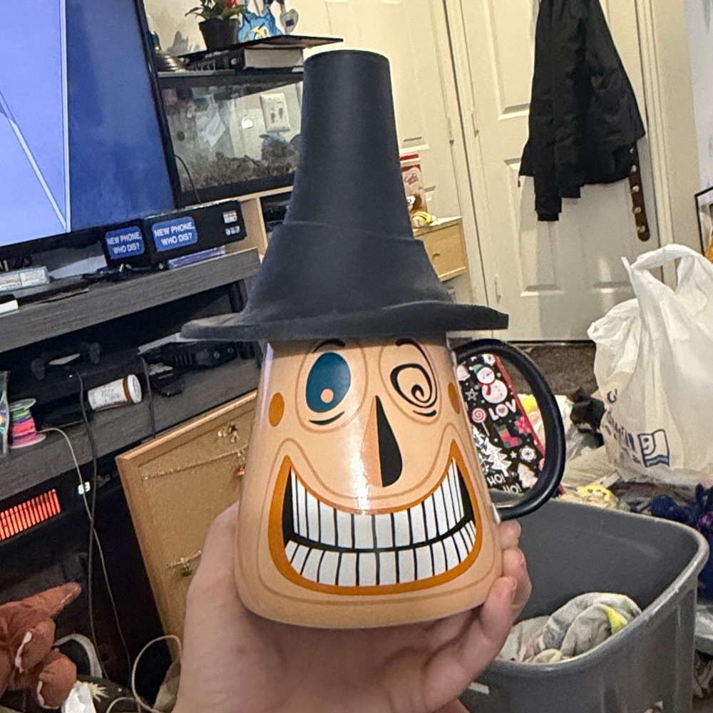 2017 nightmare before Christmas Disney parks mayor mug - Picture 2 of 5